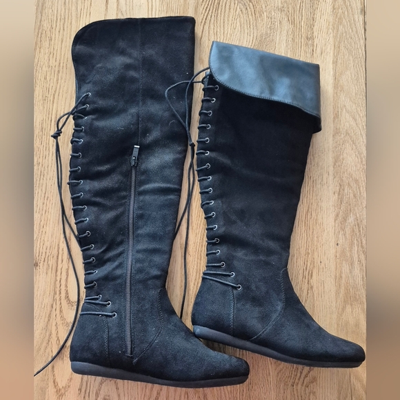 Black Over-the-Knee Lace-Up Boots - Picture 1 of 3